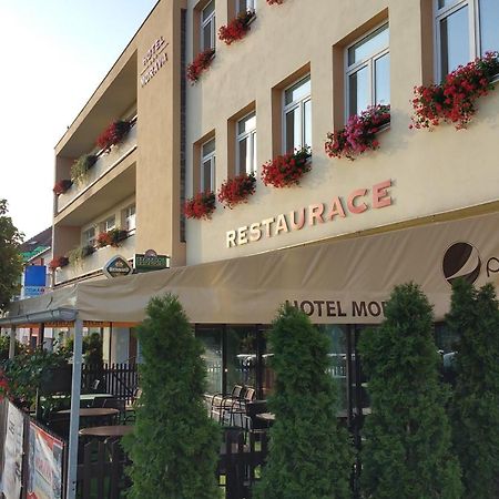 Hotel Morava Jevíčko Exteriör bild